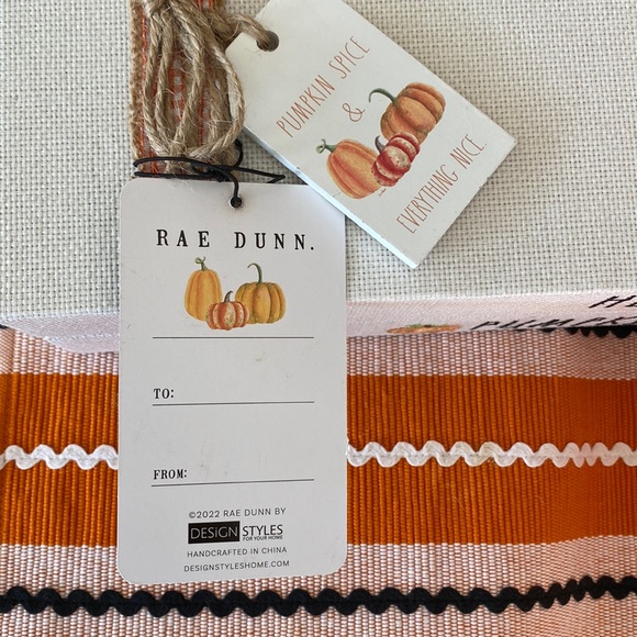 🆕🎃Rae Dunn “HELLO PUMPKIN” Decor - Picture 7 of 7